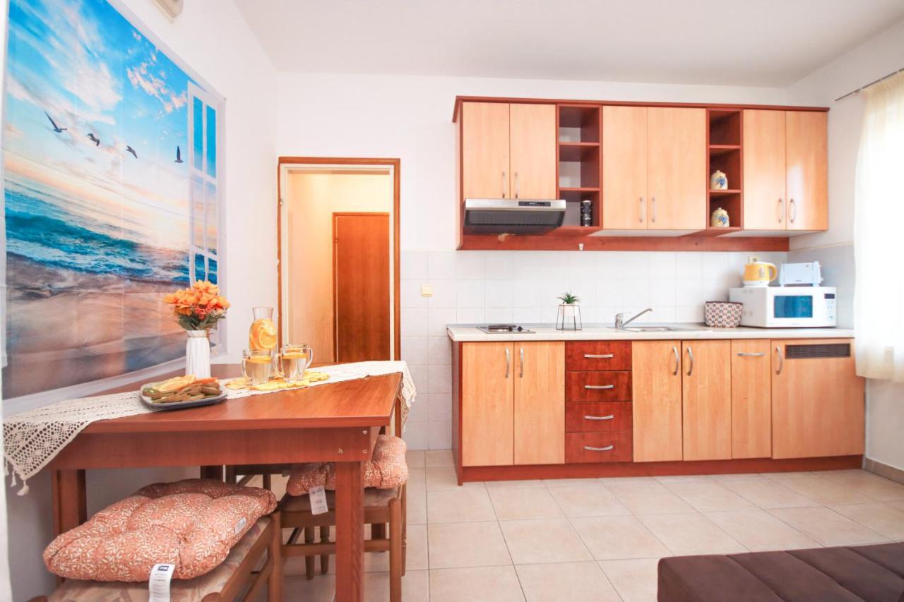 Apartments Katusic ツァヴタット エクステリア 写真