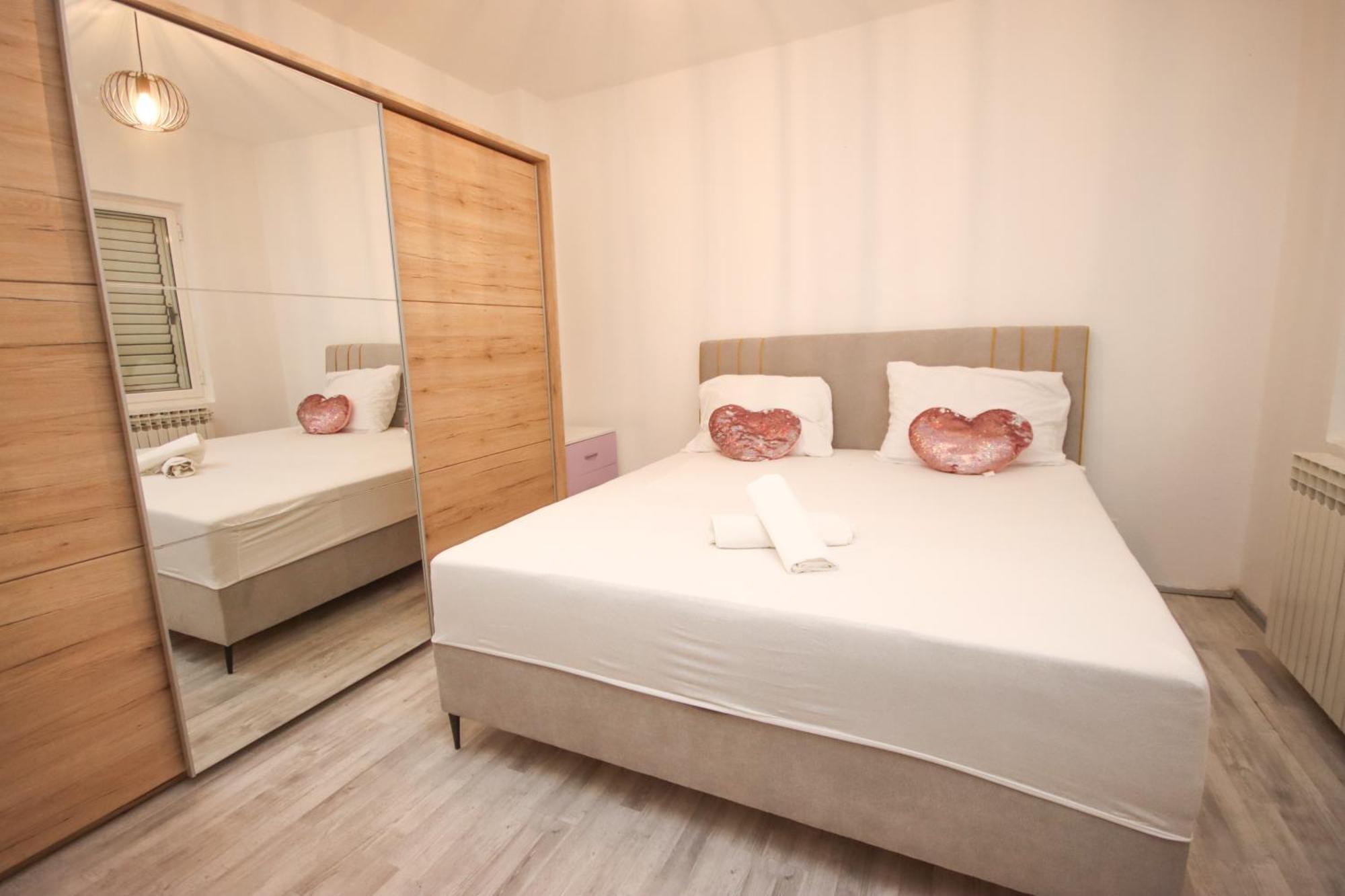Apartments Katusic ツァヴタット エクステリア 写真