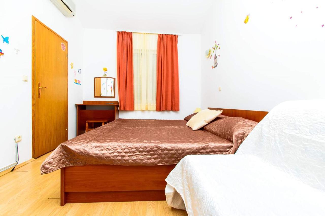 Apartments Katusic ツァヴタット エクステリア 写真